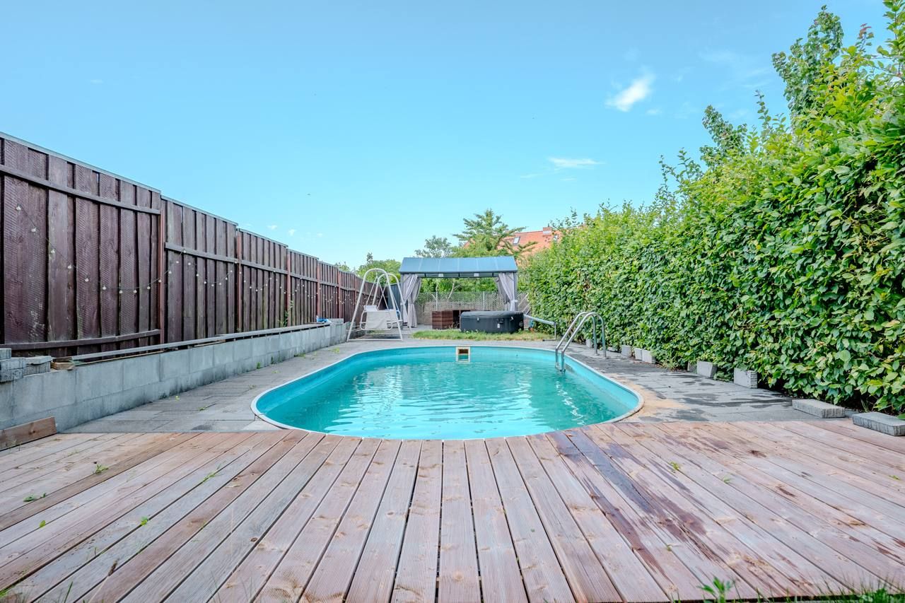 Reihenendhaus mit Garten und Pool, 1927 – Garten mit Pool