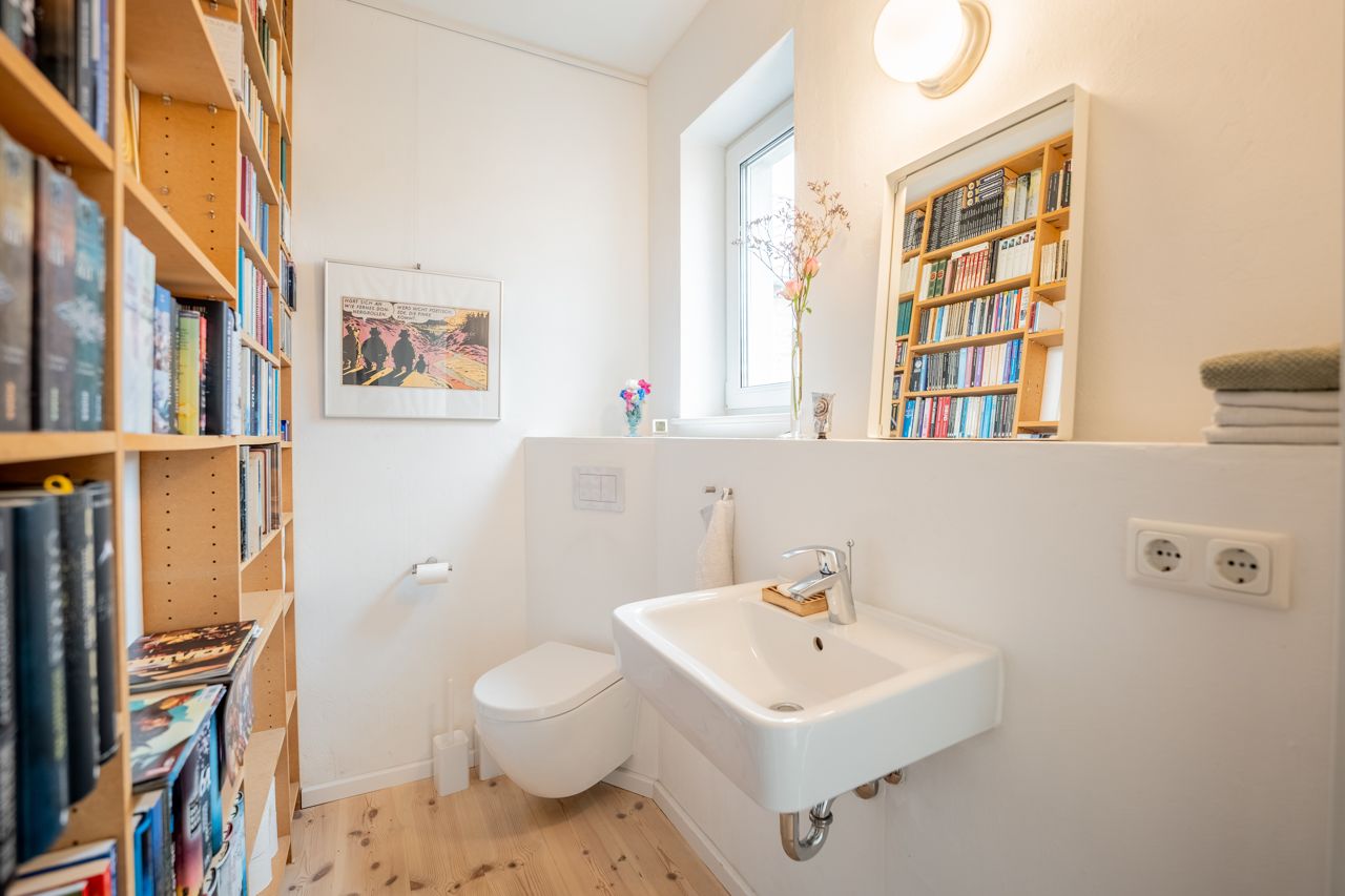 Vierseitenhof bei Brandenburg – Gäste-WC im Erdgeschoss